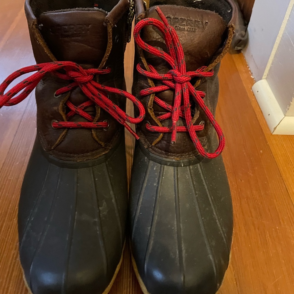 sperry thinsulate duck boots